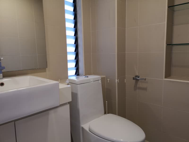 Parkway View, 39 Marine Parade Road, 4 Bedrooms, 3,572 sqft, Condominium For Rent, by Jay Sethi, 500103582 - Bathroom - PropertyGuru.com.sg