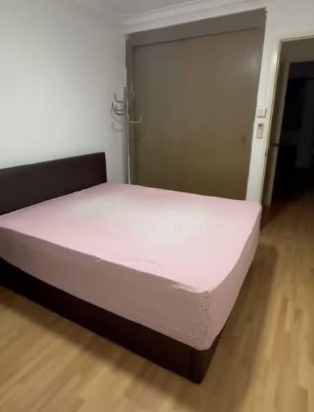 729 Clementi West Street 2, 729 Clementi West Street 2, Room Rental, 200 sqft, HDB Flat For Rent, by Lotus Guan, 500103587 - Bedroom - PropertyGuru.com.sg