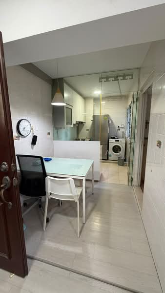 15 Farrer Park Road, 15 Farrer Park Road, 2 Bedrooms, 667 sqft, HDB Flat For Rent, by Dion Tan 陈晓慧, 500103591 - Kitchen - PropertyGuru.com.sg