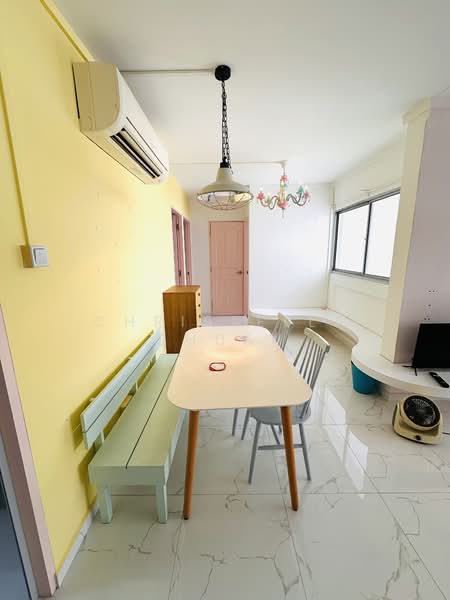 660 Hougang Avenue 8, 660 Hougang Avenue 8, 3 Bedrooms, 1,119 sqft, HDB Flat For Sale, by Christella Chuah, 500103594 - Dining Room - PropertyGuru.com.sg