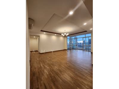 For Sale - Scotts 28