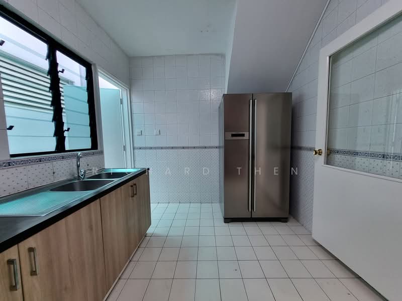 Siglap Center, 55 Siglap Road, 3 Bedrooms, 1,290 sqft, Apartment For Rent, by Richard Then, 500103596 - Kitchen - PropertyGuru.com.sg