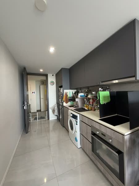 Riverfront Residences, 55 Hougang Avenue 7, 2 Bedrooms, 614 sqft, Condominium For Rent, by Alex Deven, 500103616 - Kitchen - PropertyGuru.com.sg