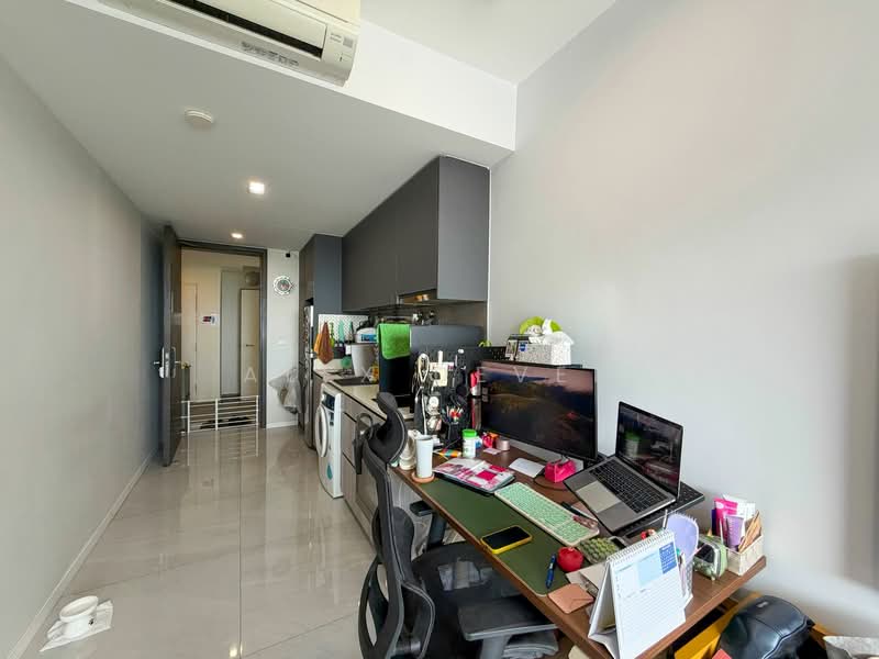 Riverfront Residences, 55 Hougang Avenue 7, 2 Bedrooms, 614 sqft, Condominium For Rent, by Alex Deven, 500103616 - Kitchen - PropertyGuru.com.sg