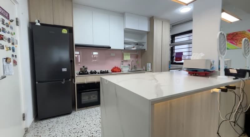 818A Choa Chu Kang Avenue 1, 818A Choa Chu Kang Avenue 1, 3 Bedrooms, 990 sqft, HDB Flat For Sale, by Julius Wong, 500103619 - Kitchen - PropertyGuru.com.sg