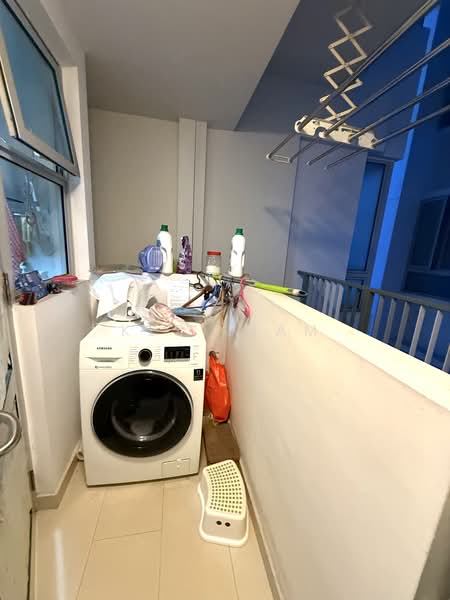 Clover By The Park, 6 Bishan Street 25, Room Rental, 150 sqft, Condominium For Rent, by Kez Giam, 500103622 - Balcony - PropertyGuru.com.sg