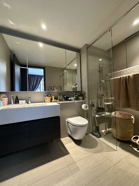 RiverTrees Residences, 21 Fernvale Close, 2 Bedrooms, 700 sqft, Condominium For Sale, by Joy Yim, 500103623 - Master Bathroom - PropertyGuru.com.sg