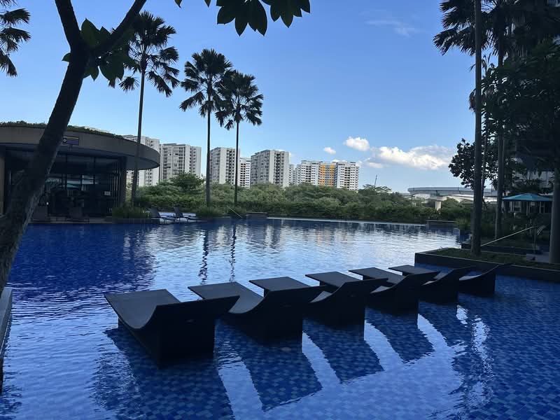 RiverTrees Residences, 21 Fernvale Close, 2 Bedrooms, 700 sqft, Condominium For Sale, by Joy Yim, 500103623 - Pool - PropertyGuru.com.sg