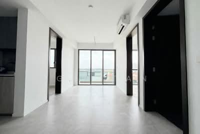 For Rent - AMO Residence