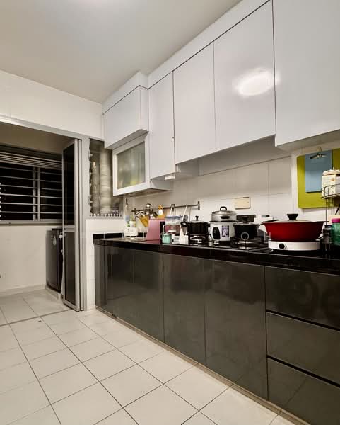 326A Anchorvale Road, 326A Anchorvale Road, 3 Bedrooms, 990 sqft, HDB Flat For Sale, by Patrick Koh, 500103635 - Kitchen - PropertyGuru.com.sg