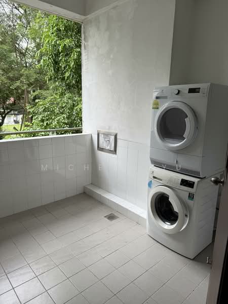 NassimVille, 11 Nassim Road, 3 Bedrooms, 1,520 sqft, Apartment For Rent, by Michelle Yu, 500103645 - Balcony - PropertyGuru.com.sg