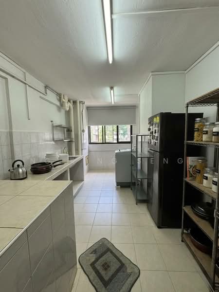 644 Hougang Avenue 8, 644 Hougang Avenue 8, 2 Bedrooms, 750 sqft, HDB Flat For Rent, by Ng Kang Seng, 500103646 - Kitchen - PropertyGuru.com.sg
