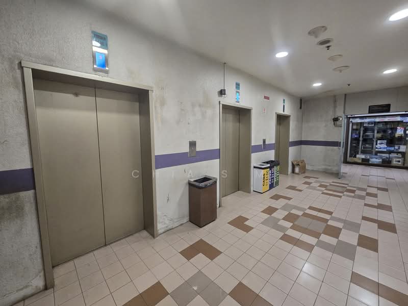 Sim Lim Tower, 10 Jalan Besar, Singapore, 334 sqft, Mall Shop For Sale, by Chia S M, 500103653 - Corridor - CommercialGuru.com.sg