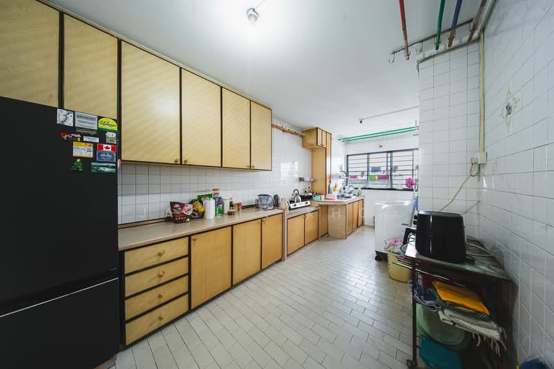 160 Woodlands Street 13, 160 Woodlands Street 13, 3 Bedrooms, 1,109 sqft, HDB Flat For Sale, by Jaslin Khoo, 500103665 - Kitchen - PropertyGuru.com.sg
