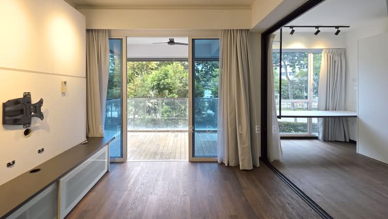 The Tampines Trilliant, 15 Tampines Central 7, 3 Bedrooms, 872 sqft, Executive Condominium For Sale, by Bernard Lee, 500103669 - Living Room - PropertyGuru.com.sg