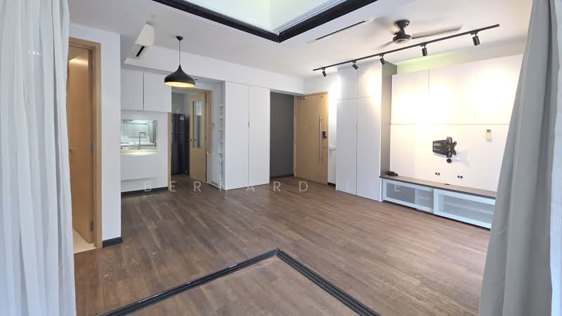 The Tampines Trilliant, 15 Tampines Central 7, 3 Bedrooms, 872 sqft, Executive Condominium For Sale, by Bernard Lee, 500103669 - Living Room - PropertyGuru.com.sg