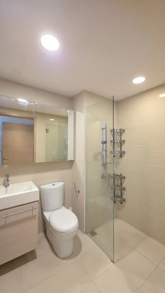 The Tampines Trilliant, 15 Tampines Central 7, 3 Bedrooms, 872 sqft, Executive Condominium For Sale, by Bernard Lee, 500103669 - Bathroom - PropertyGuru.com.sg