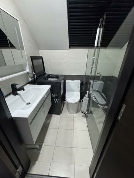 250C Compassvale Street, 250C Compassvale Street, Room Rental, 265 sqft, HDB Flat For Rent, by Tan Chee Hwang, 500103672 - Bathroom - PropertyGuru.com.sg