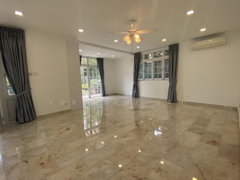 Hillcrest Road, , 5 Bedrooms, 3,019 sqft, Detached House For Sale, by Josephine Gan, 500103676 - Living Room - PropertyGuru.com.sg