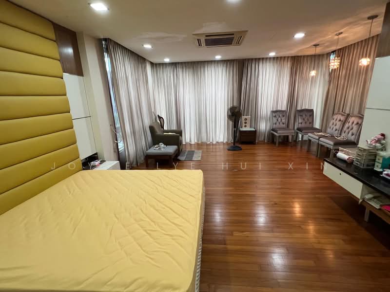 Lentor Villas, 51 Lentor Street, 6 Bedrooms, 5,000 sqft, Semi-Detached House For Sale, by Joyce Lye Hui Xin, 500103677 - Bedroom - PropertyGuru.com.sg