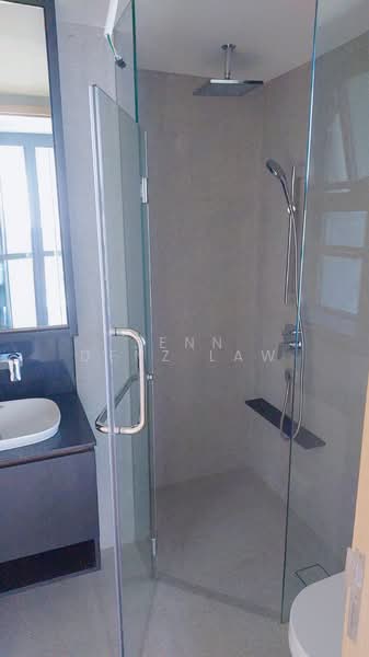 Fyve Derbyshire, 5 Derbyshire Road, 2 Bedrooms, 657 sqft, Condominium For Sale, by Jenn Denz Law, 500103678 - Bathroom - PropertyGuru.com.sg
