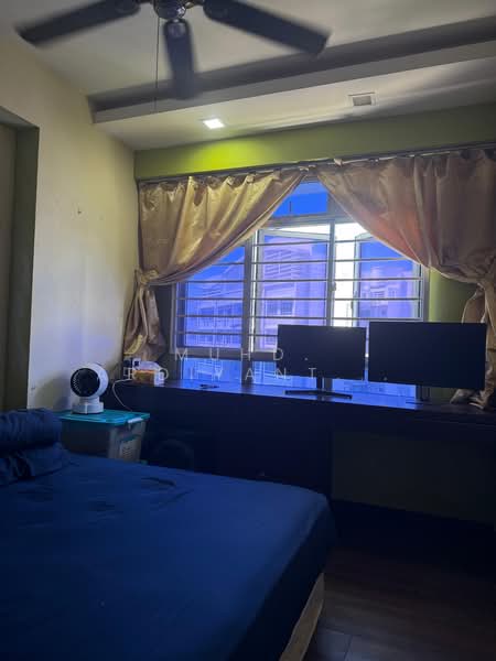 451 Yishun Ring Road, 451 Yishun Ring Road, 3 Bedrooms, 1,044 sqft, HDB Flat For Sale, by Muhd. Ardiyanto Rohman, 500103681 - Bedroom - PropertyGuru.com.sg