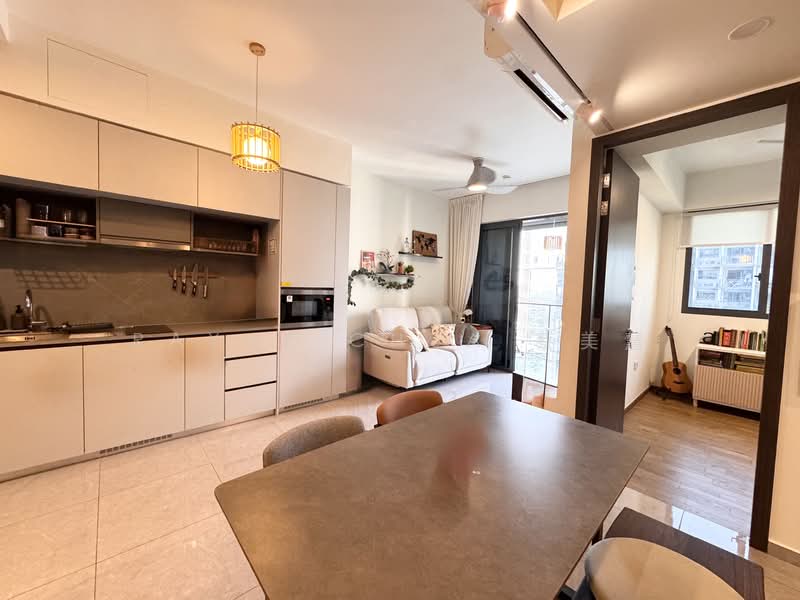 Parc Clematis, 8C Jalan Lempeng, 2 Bedrooms, 689 sqft, Condominium For Sale, by Rayne Chua 蔡美慧, 500103687 - Living Room - PropertyGuru.com.sg