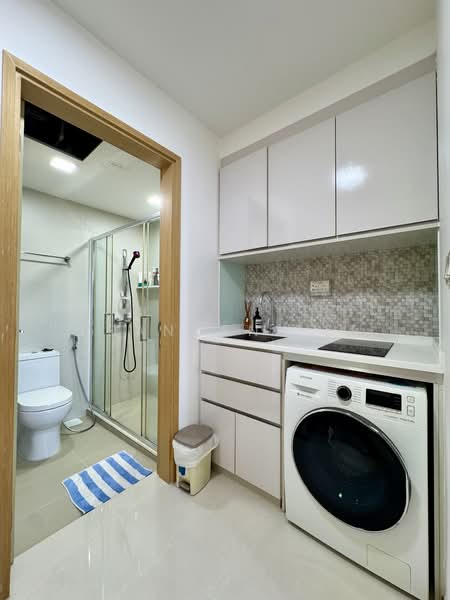 Forestville, 26 Woodlands Drive 16, 4 Bedrooms, 1,399 sqft, Executive Condominium For Sale, by Branden Lee, 500103692 - Studio Kitchenette and Toilet - PropertyGuru.com.sg