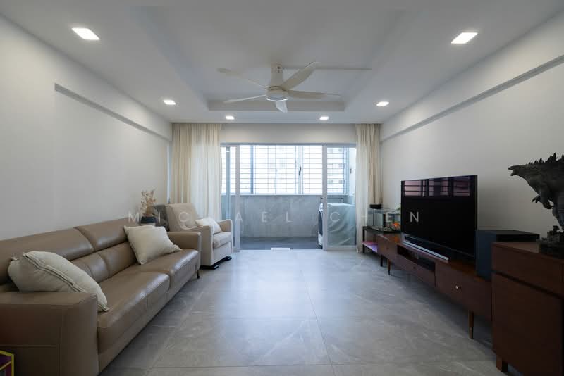 Renovated high floor EM, close to MRT, no ext and no ethnic quota!, , 4 Bedrooms, 1,561 sqft, HDB Flat For Sale, by Michael Chen, 500103702 - Living Room - PropertyGuru.com.sg