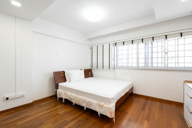 Renovated high floor EM, close to MRT, no ext and no ethnic quota!, , 4 Bedrooms, 1,561 sqft, HDB Flat For Sale, by Michael Chen, 500103702 - Bedroom - PropertyGuru.com.sg