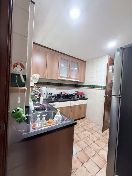 The Rivervale, 1 Rivervale Link, 3 Bedrooms, 1,259 sqft, Condominium For Sale, by Dave Lim, 500103706 - Kitchen - PropertyGuru.com.sg