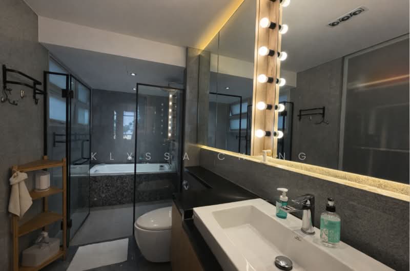 The Linear, 882 Upper Bukit Timah Road, 3 Bedrooms, 1,227 sqft, Apartment For Sale, by Klyssa Chong, 500103713 - Bathroom - PropertyGuru.com.sg