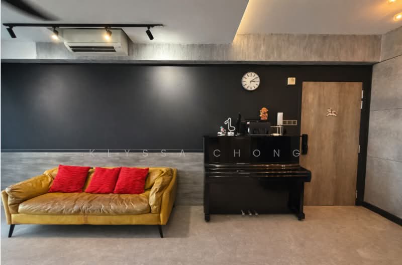 The Linear, 882 Upper Bukit Timah Road, 3 Bedrooms, 1,227 sqft, Apartment For Sale, by Klyssa Chong, 500103713 - Living Room - PropertyGuru.com.sg