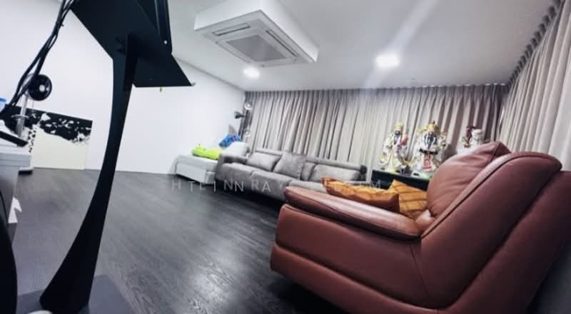 Villa Verde, Verde Grove, 5 Bedrooms, 3,900 sqft, Terraced House For Sale, by Tina Lee, 500103716 - Living Room - PropertyGuru.com.sg