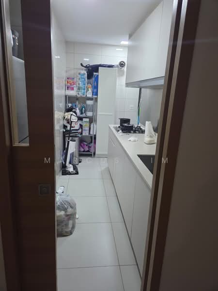 Marina One Residences, 21 Marina Way, 3 Bedrooms, 1,593 sqft, Condominium For Rent, by Marcus Lim, 500103717 - Kitchen - PropertyGuru.com.sg