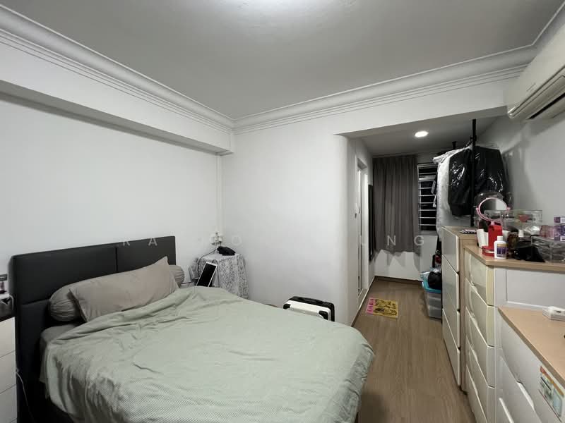 234 Bishan Street 22, 234 Bishan Street 22, 3 Bedrooms, 1,140 sqft, HDB Flat For Sale, by Raymond Tung, 500103723 - Master Bedroom - PropertyGuru.com.sg