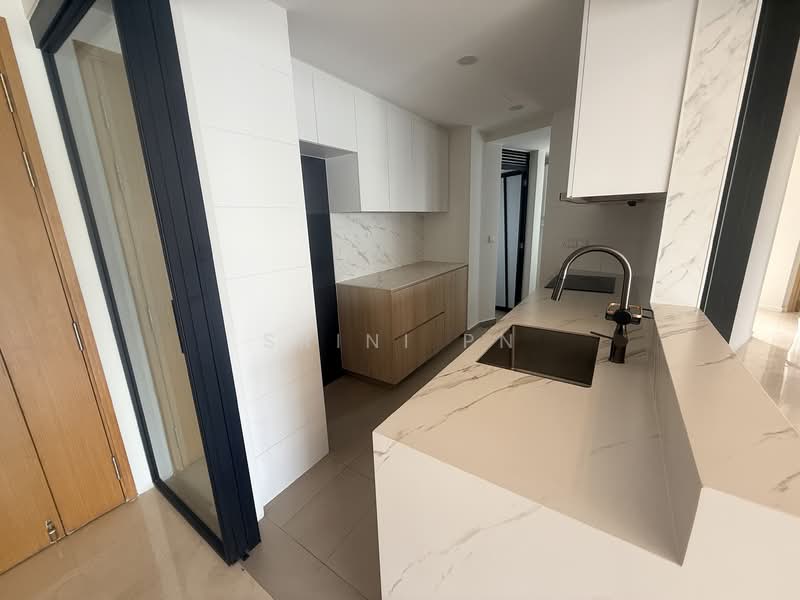 River Isles, 64 Edgedale Plains, 3 Bedrooms, 1,184 sqft, Condominium For Rent, by Srini PN, 500103729 - Kitchen - PropertyGuru.com.sg