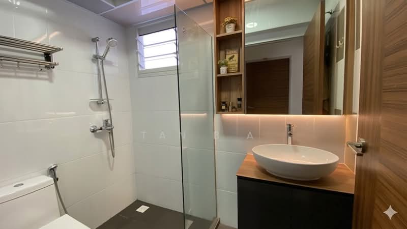 217C Sumang Walk, 217C Sumang Walk, 3 Bedrooms, 990 sqft, HDB Flat For Sale, by Tan B A, 500103733 - Bathroom - PropertyGuru.com.sg