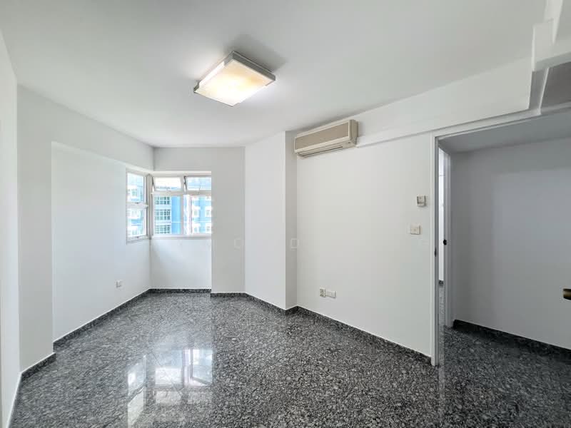 394 Bukit Batok West Avenue 5, 394 Bukit Batok West Avenue 5, 3 Bedrooms, 990 sqft, HDB Flat For Sale, by Raymond Tung, 500103734 - Bedroom 3 - PropertyGuru.com.sg