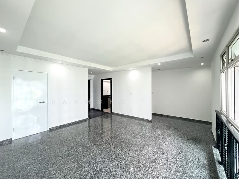 394 Bukit Batok West Avenue 5, 394 Bukit Batok West Avenue 5, 3 Bedrooms, 990 sqft, HDB Flat For Sale, by Raymond Tung, 500103734 - Living Hall (with Bomb-Shelter) - PropertyGuru.com.sg