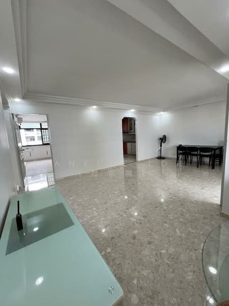 920 Hougang Street 91, 920 Hougang Street 91, 3 Bedrooms, 1,076 sqft, HDB Flat For Rent, by Janelle Toh (杜京穎), 500103747 - Living Room - PropertyGuru.com.sg