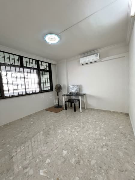 920 Hougang Street 91, 920 Hougang Street 91, 3 Bedrooms, 1,076 sqft, HDB Flat For Rent, by Janelle Toh (杜京穎), 500103747 - Common Bedroom 2 - PropertyGuru.com.sg