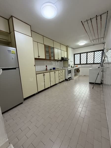 108 Bukit Purmei Road, 108 Bukit Purmei Road, 3 Bedrooms, 1,119 sqft, HDB Flat For Rent, by Michelle Wong, 500103753 - Kitchen - PropertyGuru.com.sg
