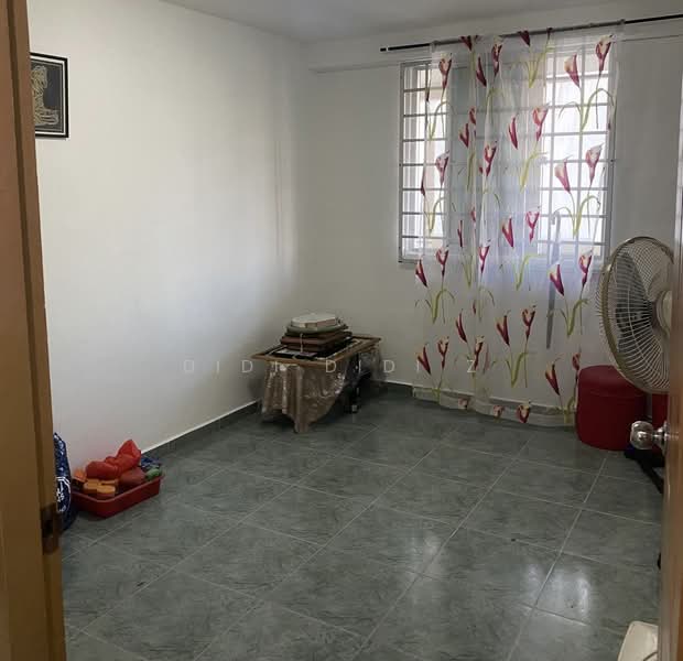 53 Lorong 5 Toa Payoh, 53 Lorong 5 Toa Payoh, 3 Bedrooms, 732 sqft, HDB Flat For Sale, by Didi Didi Z, 500103758 - Bedroom - PropertyGuru.com.sg