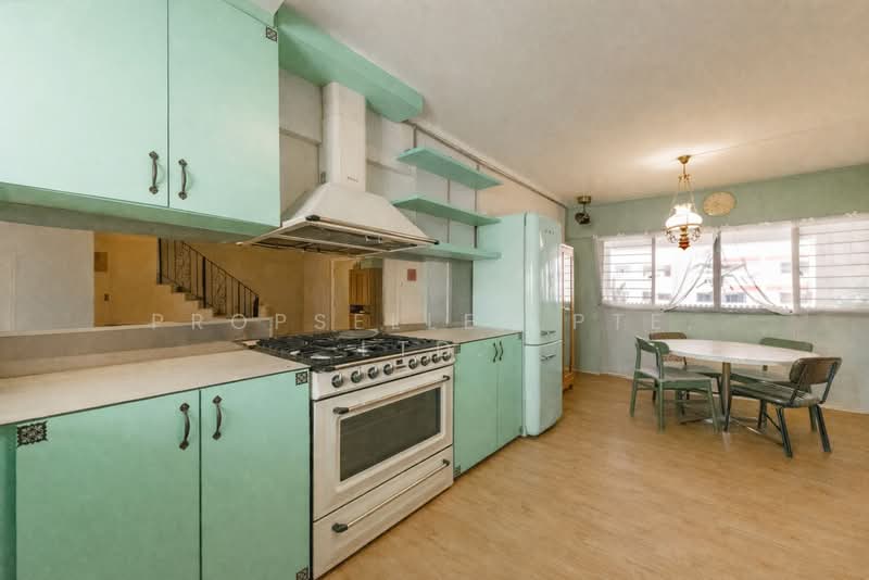 408 Jurong West Street 42, 408 Jurong West Street 42, 3 Bedrooms, 1,496 sqft, HDB Flat For Sale, by KOH YONG JIAN, 500103769 - Kitchen - PropertyGuru.com.sg