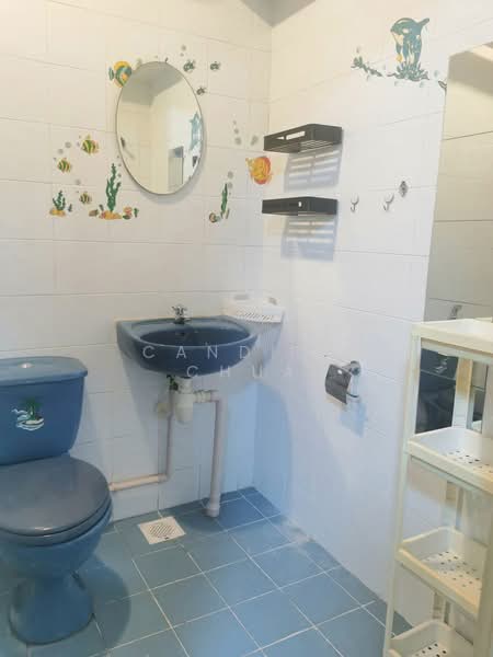 59 Strathmore Avenue, 59 Strathmore Avenue, Room Rental, 100 sqft, HDB Flat For Rent, by Candice Chua, 500103783 - Bathroom - PropertyGuru.com.sg