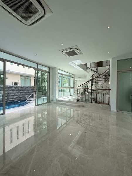 Oxley Road / Orchard Road, Oxley Road, 7 Bedrooms, 5,800 sqft, Bungalow House For Sale, by Bernard Wu, 500103789 - Living Room - PropertyGuru.com.sg