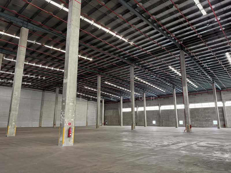 High Ceiling 12m, Floor Loading 20Kn/m2 Warehouse, , 96,000 sqft, Warehouse For Rent, by Betsy Loh, 500103807 - Interior - CommercialGuru.com.sg