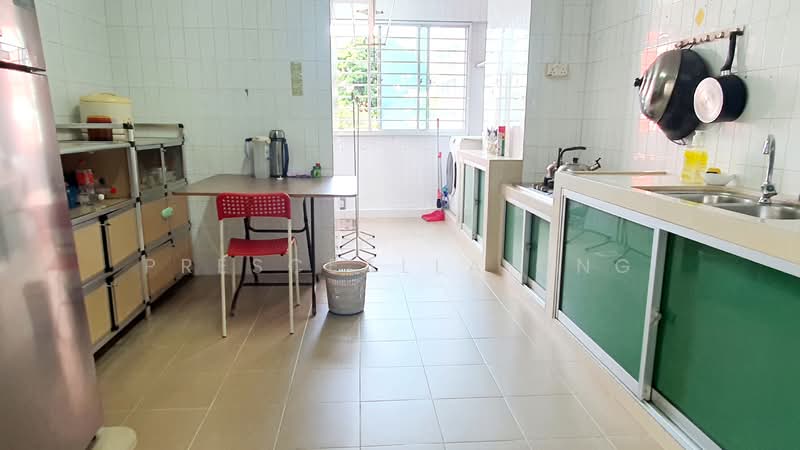 187 Bukit Batok West Avenue 6, 187 Bukit Batok West Avenue 6, 3 Bedrooms, 1,130 sqft, HDB Flat For Sale, by Prescealla Ong, 500103815 - Kitchen - PropertyGuru.com.sg