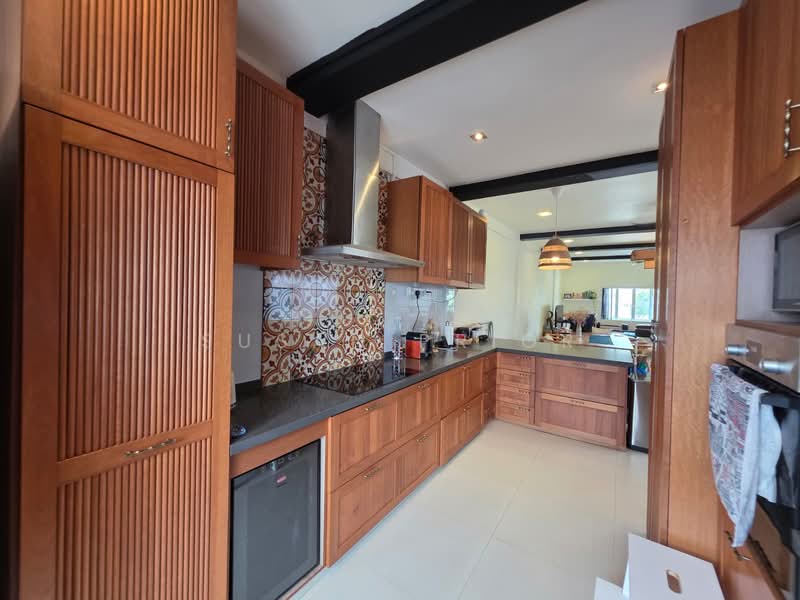 Larger Tiong Bahru HUGE Living, Nearby Tiong Bahru Road, 2 Bedrooms, 1,275 sqft, Conservation House For Rent, by Susan Prior, 500103819 - Kitchen - PropertyGuru.com.sg